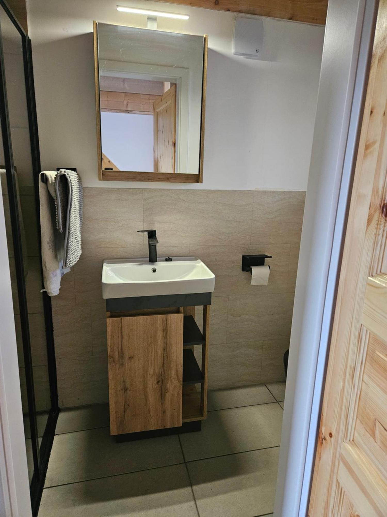 קאמנץ Unterkunft , Ferienwohnung Auf Dem Land, Monteurswohnung מראה חיצוני תמונה